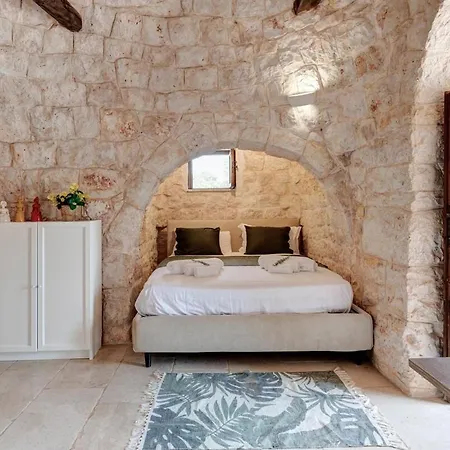 בית נופש Trulli Manu צ'יסטרנינו